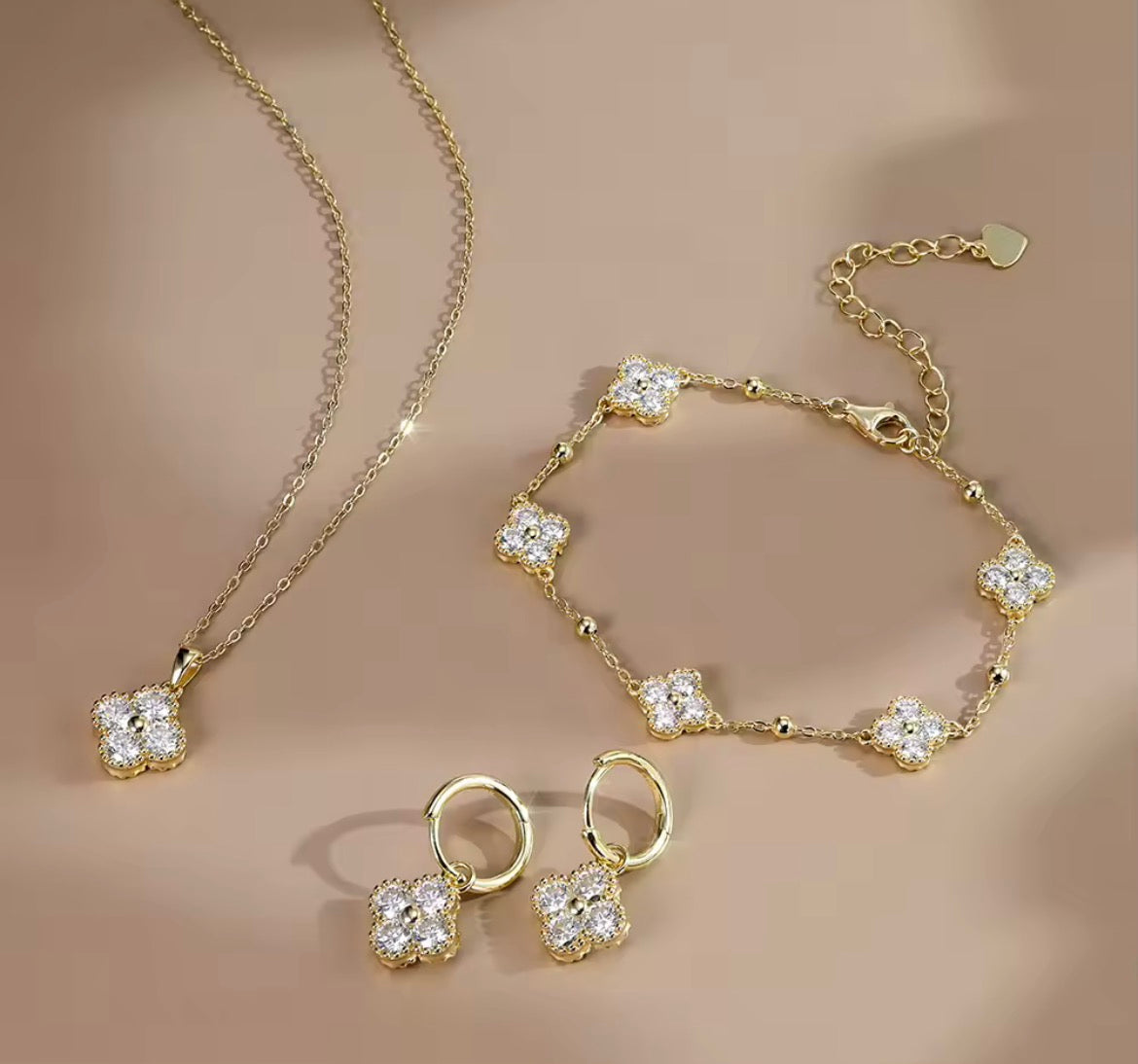 Forever Yours Clover Set