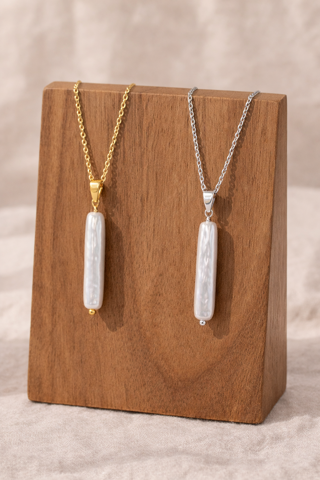 Drift Pearl Necklace