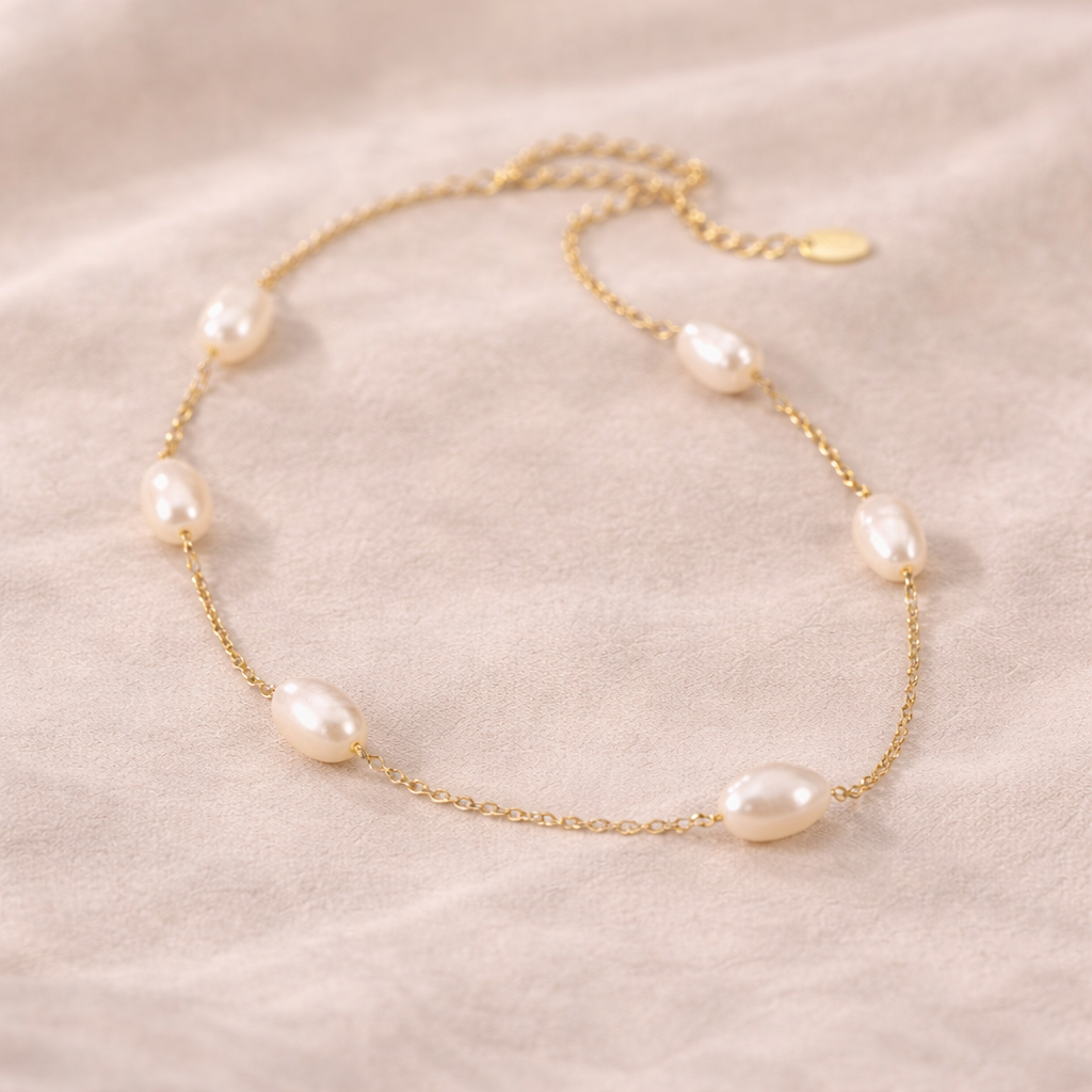 Pearlline Necklace